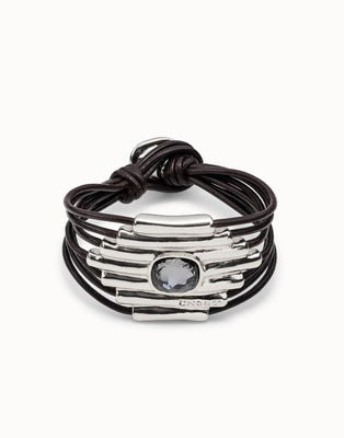 Bracelet Attached