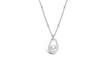 Load image into Gallery viewer, Cradled Pearl Necklace (14K Gold)