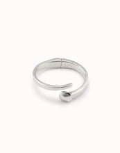 Load image into Gallery viewer, Plated Nail Shaped Bracelet