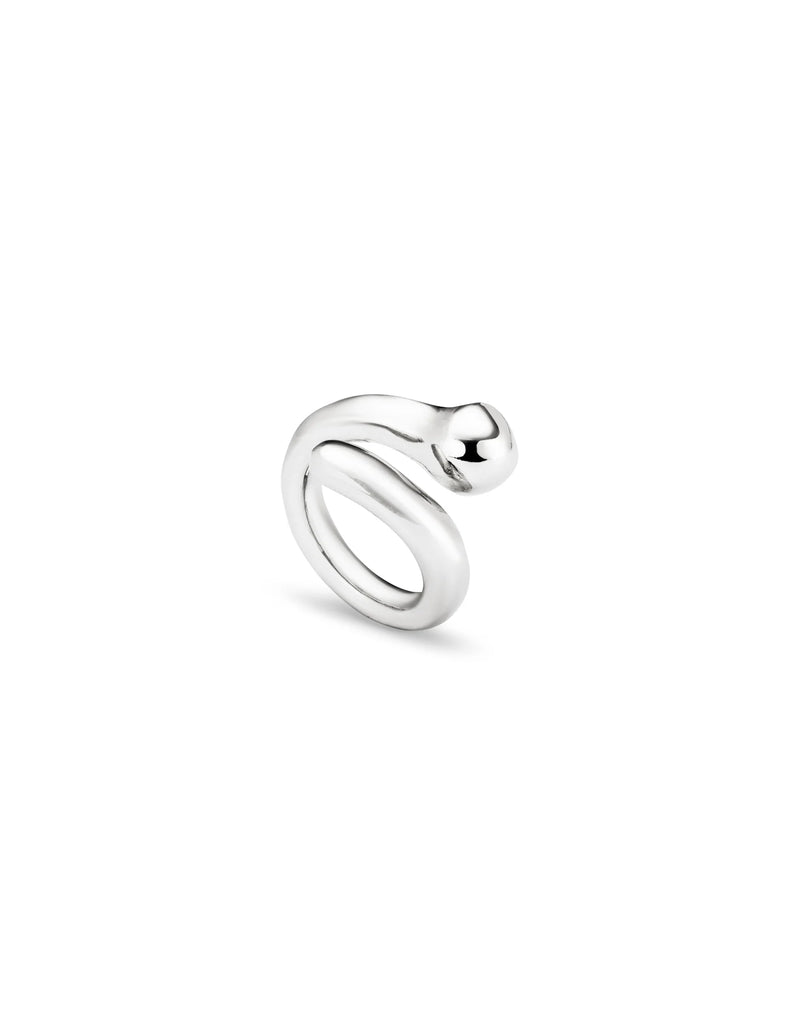 Open ring with a sphere