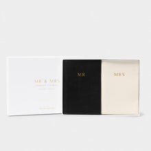 Load image into Gallery viewer, Bridal Passport Set &#39;Mr &amp; Mrs&#39;