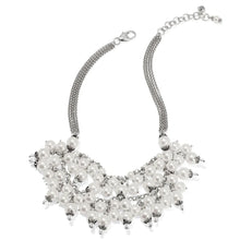 Load image into Gallery viewer, Pearl-icious Necklace