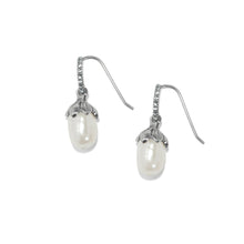 Load image into Gallery viewer, Everbloom Pearl Drop Earrings