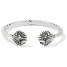 Load image into Gallery viewer, Silver Shells Hinged Bangle