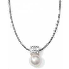 Load image into Gallery viewer, Meridian Petite Pearl Necklace